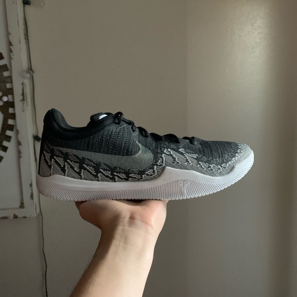 nike mamba rage anthracite